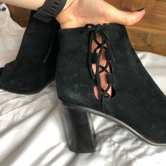 Frye Amy Side Ghillie Lace Up Peep Toe Bootie 8 - Picture 7 of 8